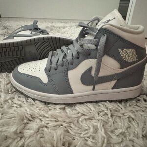 Nike White and Gray Sneakers